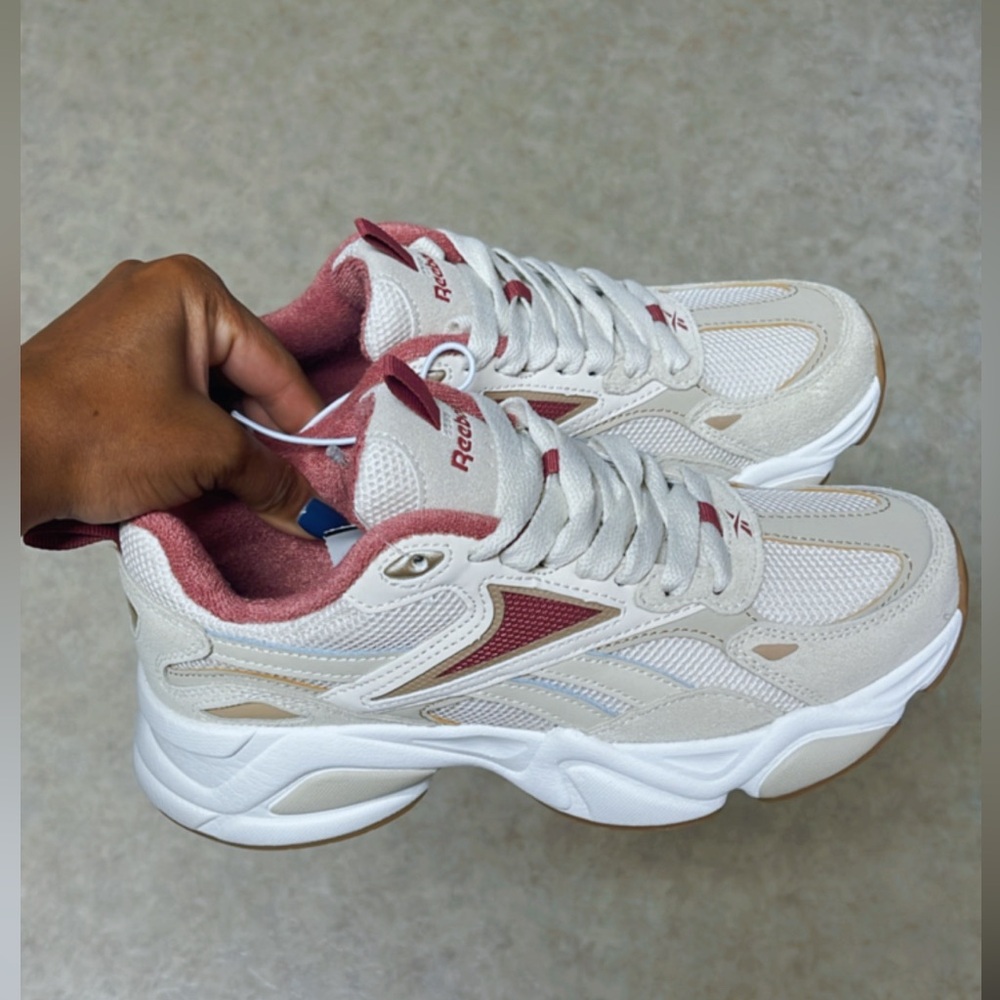 Reebok Royal Charge AR30246M - Dad Shoes.